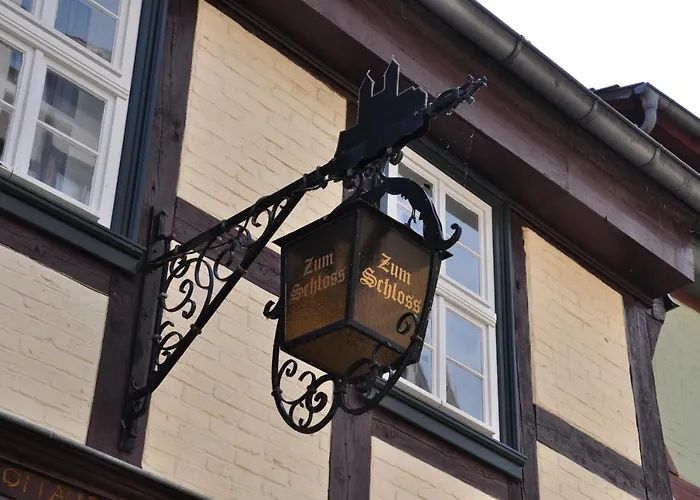 Zum Schloss