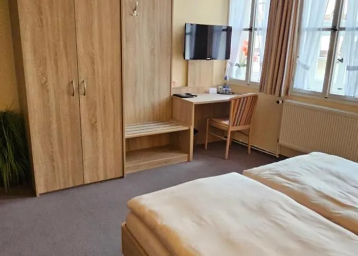 Otel Zum Schloss Quedlinburg